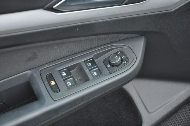 Volkswagen Golf 1.0TSI 110KM Manual 6-G Czujniki Park. Ledy SalonPL 1wł Gwar.06/2027