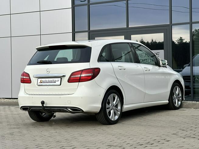 Mercedes B 180 2kpl.kół! Półskóra Grzane fotele Czujniki Klima Serwis Hak GWARANCJA !