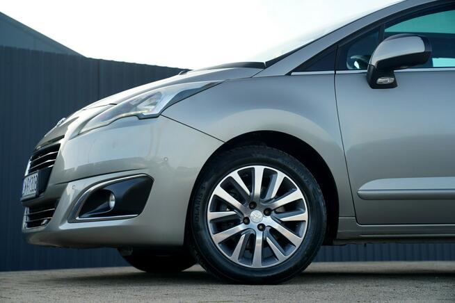 Peugeot 5008 ALLURE automat-6 nawi PANORAMA parktronik 7 osob HEAD UP pełna elek.