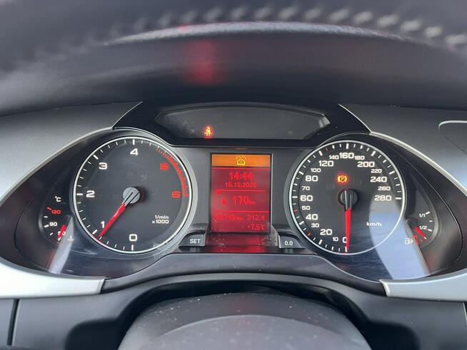 Audi A4 B8 2,0TDI 143KM Kombi 2 kpl. kół Bezwyp. Zadbany LED Xenon