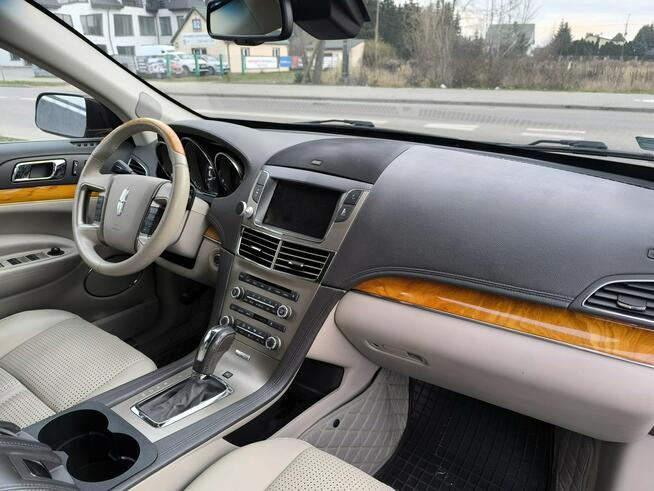 Lincoln inny MKT 3.5i V6 360KM