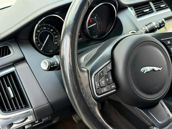 Jaguar E-Pace Bezwypadkowy 4x4 Panorama Kamera 360