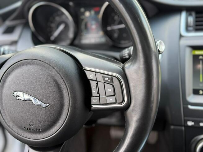 Jaguar E-Pace Bezwypadkowy 4x4 Panorama Kamera 360
