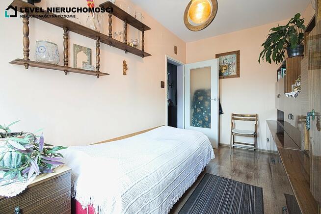 Czteropokojowe mieszkanie z balkonem