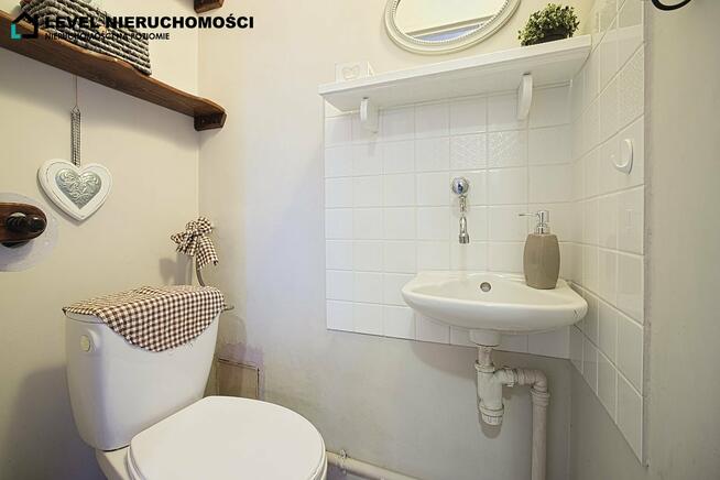 Czteropokojowe mieszkanie z balkonem