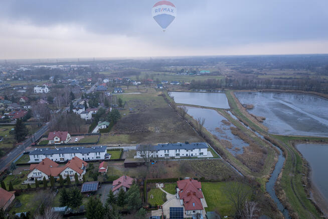 SEGMENT w stanie deweloperskim obok stawow