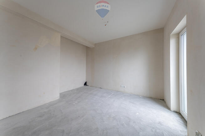 SEGMENT w stanie deweloperskim obok stawow