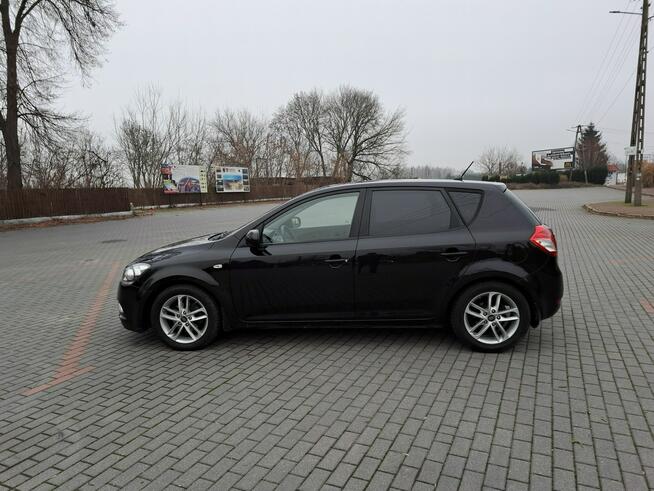 Kia Cee'd 1.6CRDi 90KM 2011r. lift Klima TEMPOMAT isofix Alufelgi Polecam