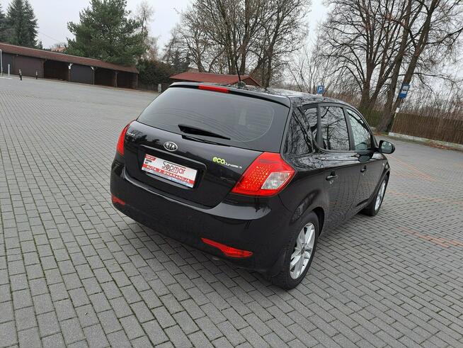 Kia Cee'd 1.6CRDi 90KM 2011r. lift Klima TEMPOMAT isofix Alufelgi Polecam