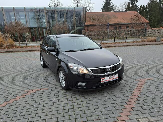 Kia Cee'd 1.6CRDi 90KM 2011r. lift Klima TEMPOMAT isofix Alufelgi Polecam