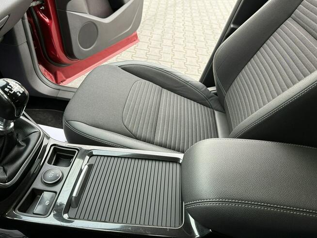 Ford Kuga 2.0TDCi 150KM Titanium/RubyRed/Navi/Kamera/Półskóry/Tempomat/Serwis