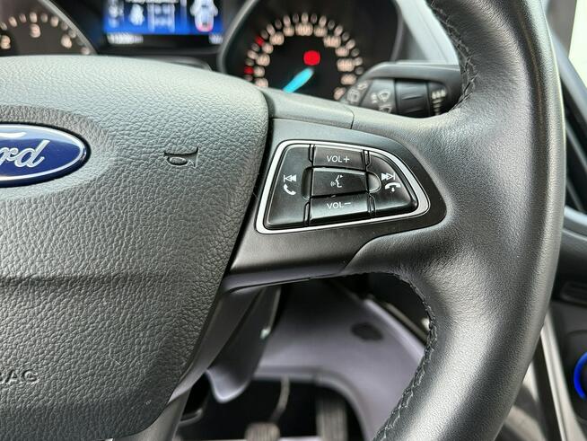 Ford Kuga 2.0TDCi 150KM Titanium/RubyRed/Navi/Kamera/Półskóry/Tempomat/Serwis