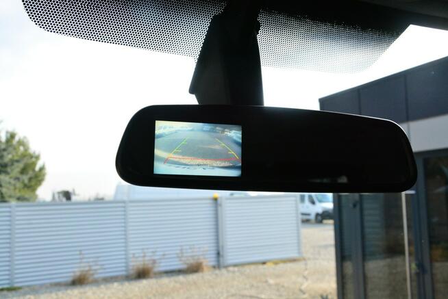 Renault Master L2H2 7 osobowy brygadówka średniak pełna opcja servis regały