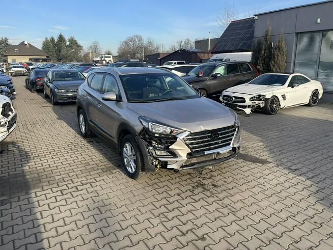 Hyundai Tucson Podgrzewanie Klimatronik Kamera HAK LED