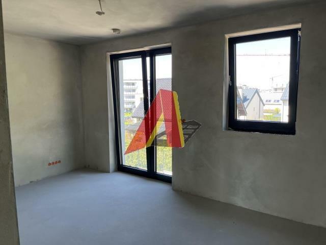 Dom Kraków Podgórze, Ruczaj, Czerwone Maki