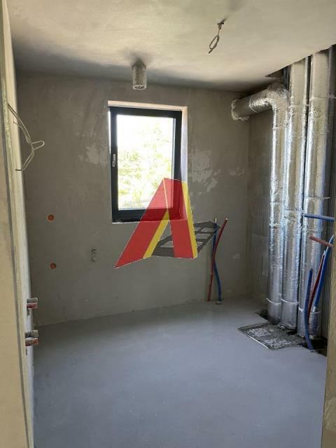 Dom Kraków Podgórze, Ruczaj, Czerwone Maki