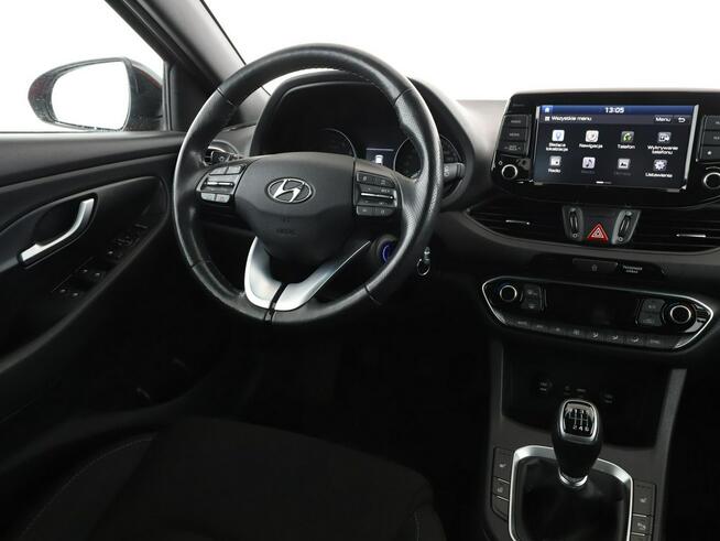 Hyundai i30 navi klima auto grzane fotele czujniki parkowania