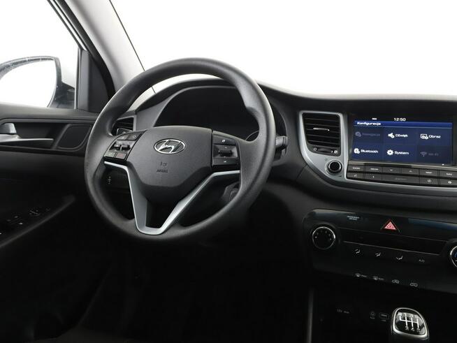 Hyundai Tucson navigacja klimatyzacja multifunkcja bluetooth