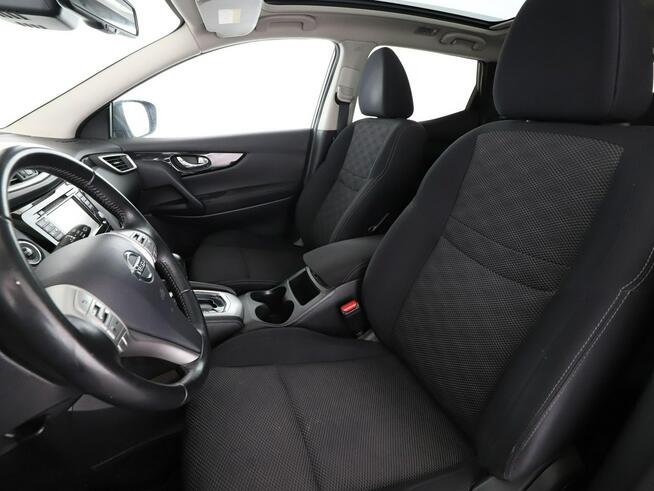 Nissan Qashqai automat navi klima auto kamera 360 czujniki parkowania hak