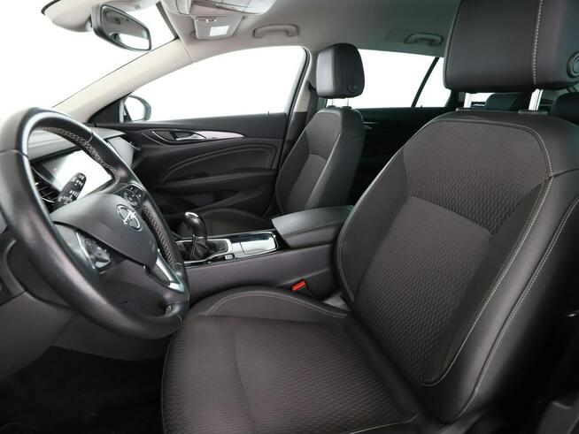 Opel Insignia Innovation półskóra niski przebieg grzane fotele navi kamera FullLED