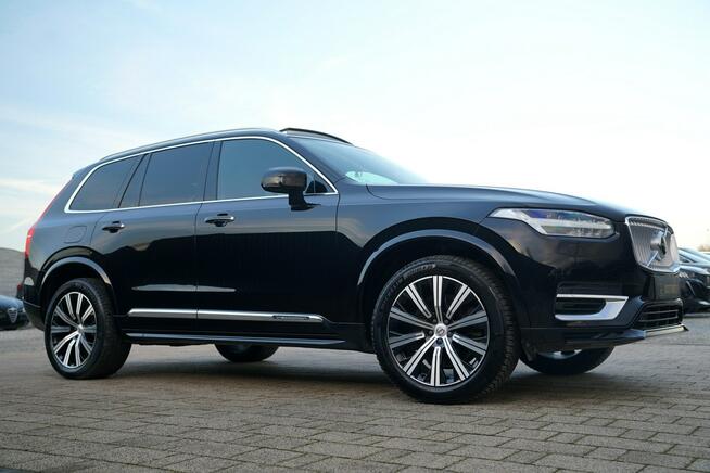 Volvo XC 90 INSCRIPTION panorama FUL LED hak el.alarm KAMERY 360 pneumat BOWERS