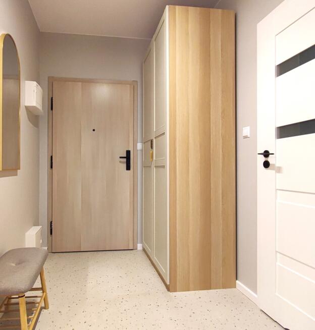 3 pokoje po remoncie, oddzielna kuchnia,Saska Kępa