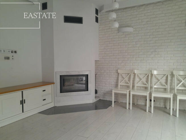 Dom Kobyłka, Wesoła