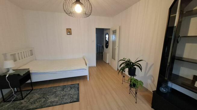 5 pokoi 2 łazienki. Krzyki blisko parku