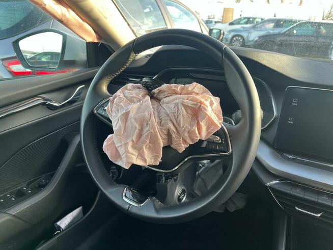 SKODA Octavia 2.0 TDi 150 Ambition GQ812