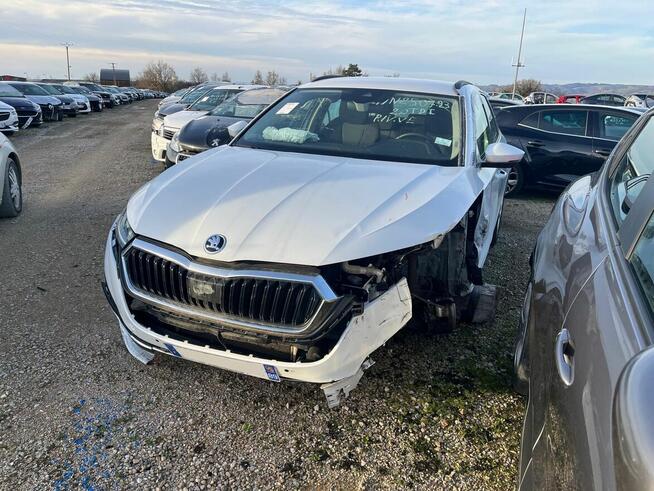 SKODA Octavia 2.0 TDi 150 Ambition GQ812