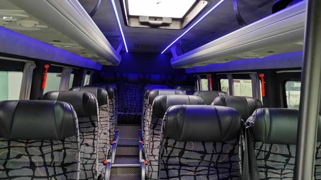 Przewóz osób na lotnisko transfer na lotnisko