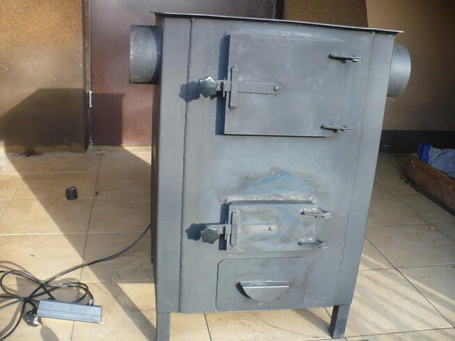 Sprzedam malo uzywany piec grzewczy z nadmuchem
