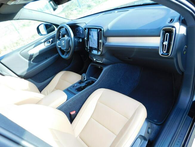 Volvo XC 40 z Gwarancją Bezwypadkowy Beżowa Skóra