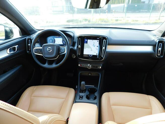 Volvo XC 40 z Gwarancją Bezwypadkowy Beżowa Skóra