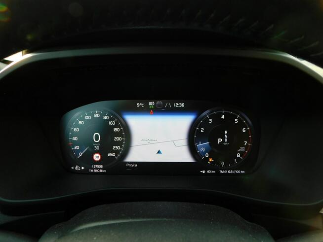 Volvo XC 40 z Gwarancją Bezwypadkowy Beżowa Skóra