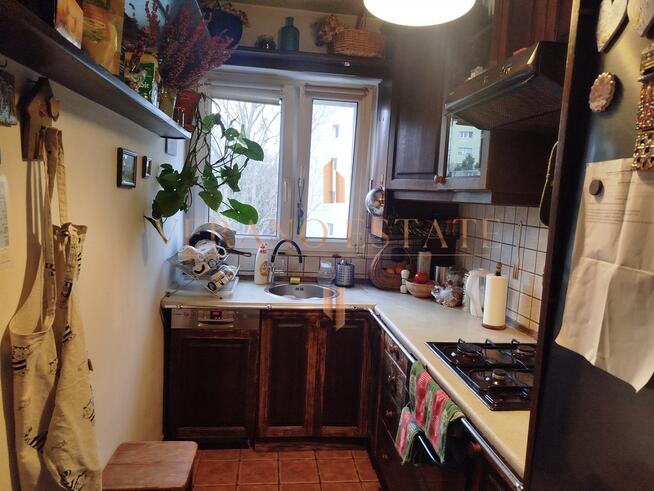 3 pokojowe duże mieszkanie - 6 minut do metra