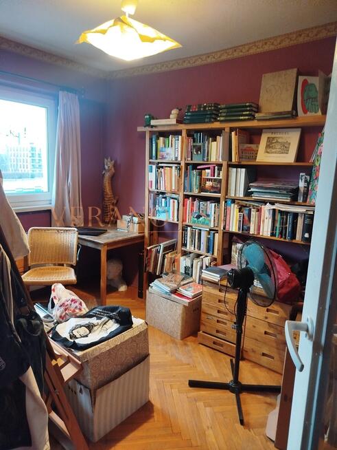 3 pokojowe duże mieszkanie - 6 minut do metra