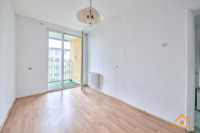 trzypokojowe z balkonem w centrum