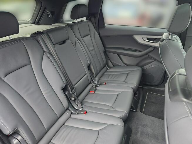 Audi Q7 7 os._S line_MatrixHD_OśSkręta_HeadUp_Panorama_4-strefy_Hak_Asystenc