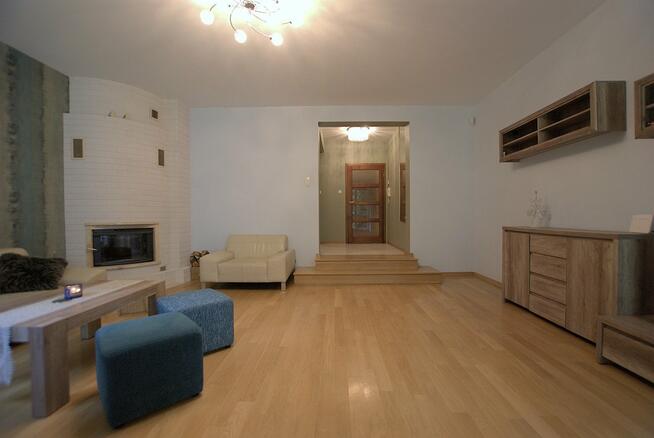 Dom Kielce Baranówek, Obrzeżna