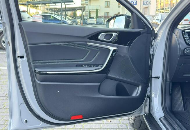 Kia XCeed 1.6 T-GDI 7DCT / Tribute / Wolf Gray / bezwypadkowy / demonstacyjny