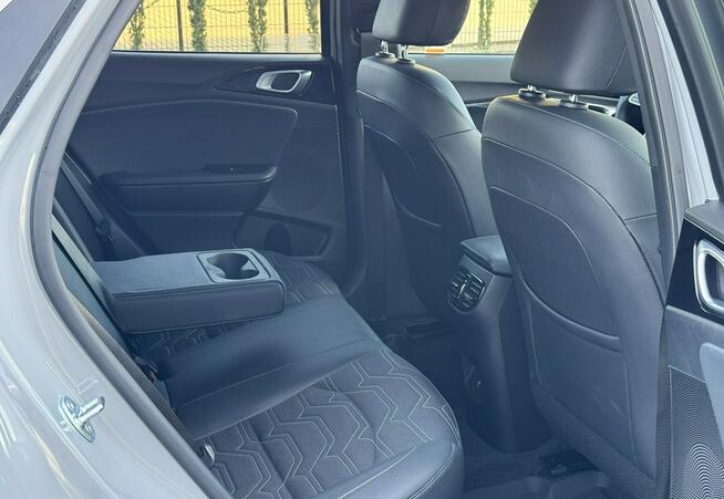 Kia XCeed 1.6 T-GDI 7DCT / Tribute / Wolf Gray / bezwypadkowy / demonstacyjny