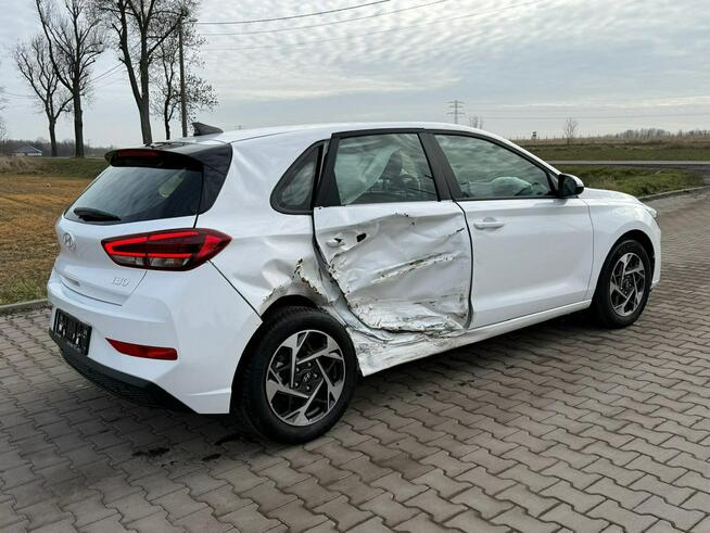 Hyundai i30 Comfort*KameraCofania*Lift*NiskiPrzebieg*Zadbany*Serwisowany*Led*Navi