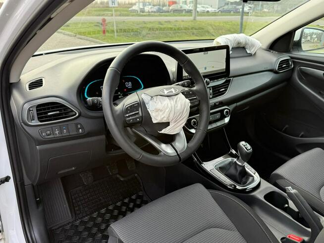 Hyundai i30 Comfort*KameraCofania*Lift*NiskiPrzebieg*Zadbany*Serwisowany*Led*Navi