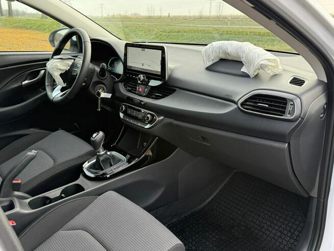 Hyundai i30 Comfort*KameraCofania*Lift*NiskiPrzebieg*Zadbany*Serwisowany*Led*Navi