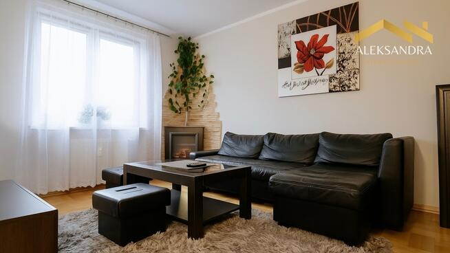 1. Piętro | 2 pokoje z loggią | Blok 2007 r.