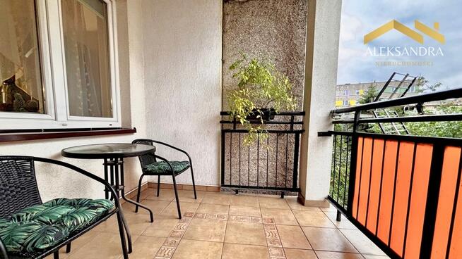 1. Piętro | 2 pokoje z loggią | Blok 2007 r.