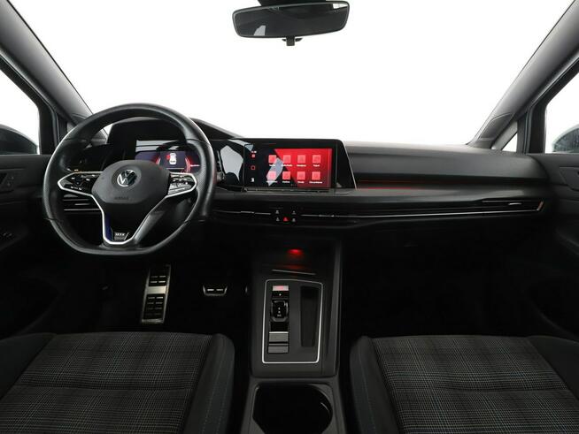Volkswagen Golf PHEV full LED navi czujniki parkowania hak virtual cocpit grzane fotel