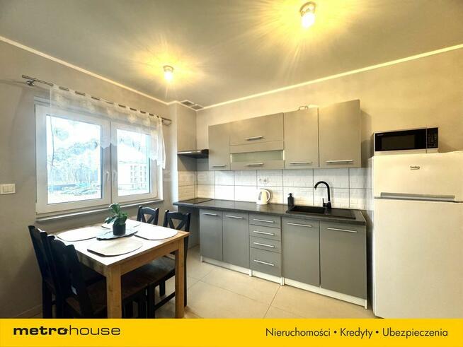 Oferuje na WYNAJEM 2- pokojowy apartament.