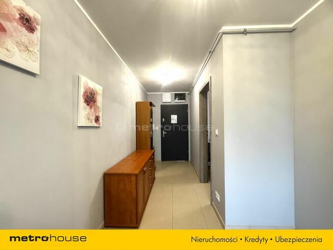 Oferuje na WYNAJEM 2- pokojowy apartament.